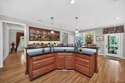 1041 Blue Sky Drive, Goshen, OH 45122 - Photo 9