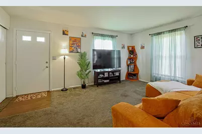 2009 Sunset Drive, Hamilton, OH 45013 - Photo 7