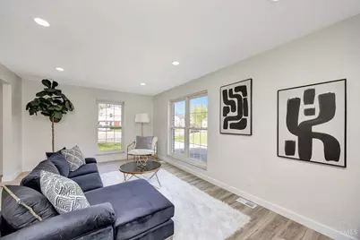 1073 Peachtree Court, Cincinnati, OH 45231 - Photo 9