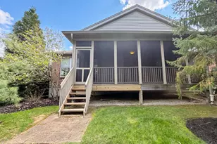 8016 Stonegate Dr, Anderson Township, OH 45255 - Photo 5