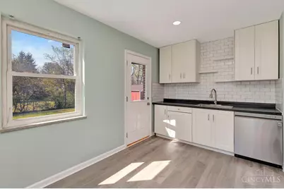 3041 Crestmoor Lane, Green Township, OH 45238 - Photo 15