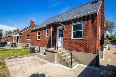 3041 Crestmoor Lane, Green Township, OH 45238 - Photo 7