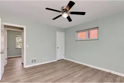 3041 Crestmoor Lane, Green Township, OH 45238 - Photo 19