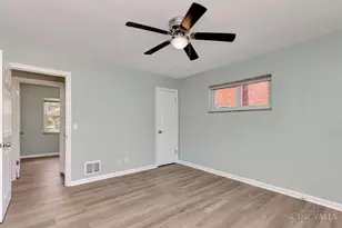 3041 Crestmoor Ln, Green Township, OH 45238 - Photo 19