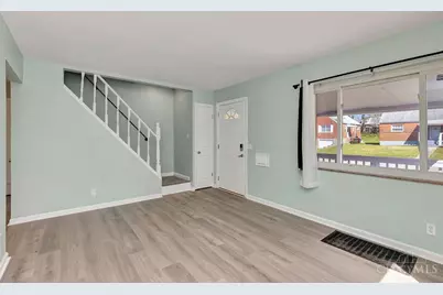 3041 Crestmoor Lane, Green Township, OH 45238 - Photo 11