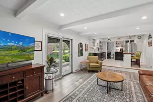 573 Pepper Ridge Rd, Union Township, OH 45244 - Photo 15