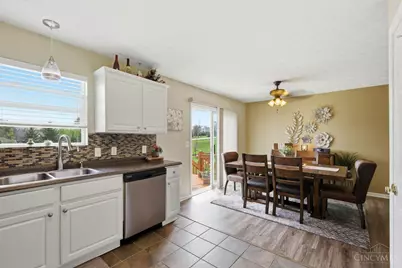 596 Terrace Creek Court, Clearcreek Twp., OH 45036 - Photo 15