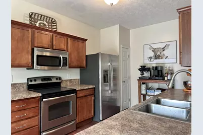 292 Hennepin Drive, Hamilton Township, OH 45039 - Photo 9