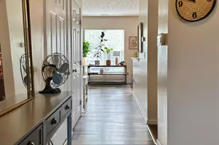 292 Hennepin Dr, Hamilton Township, OH 45039 - Photo 5