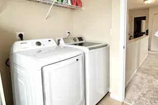 292 Hennepin Dr, Hamilton Township, OH 45039 - Photo 35