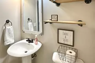 292 Hennepin Dr, Hamilton Township, OH 45039 - Photo 17