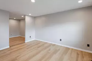 9925 Grasscreek Ct, Cincinnati, OH 45231 - Photo 9