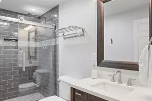 5706 Adelphi St, Cincinnati, OH 45227 - Photo 15
