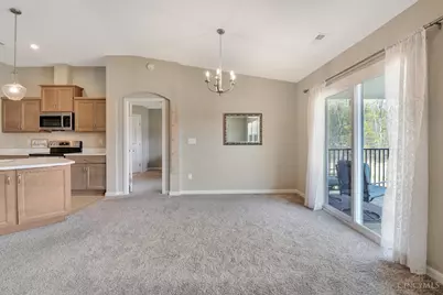 5872 Parkview Lane #304, Miami Township, OH 45150 - Photo 7