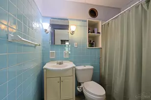 448 Riddle Rd, Cincinnati, OH 45220 - Photo 31