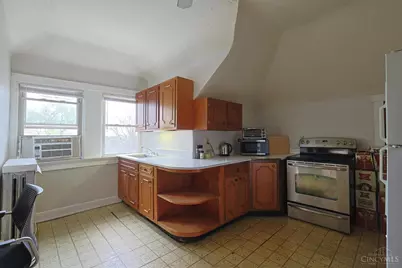 448 Riddle Road, Cincinnati, OH 45220 - Photo 29