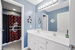 5558 Eden Ridge Dr, Cincinnati, OH 45247 - Photo 23
