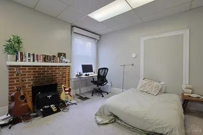 452 Riddle Road, Cincinnati, OH 45220 - Photo 19