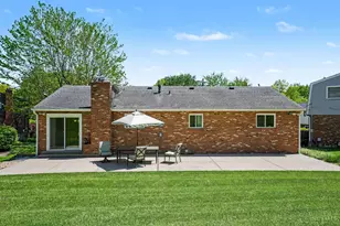 3694 Oakmeadow Ln, Colerain Township, OH 45247 - Photo 5