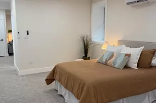 989 Parkside Pl, Cincinnati, OH 45202 - Photo 3