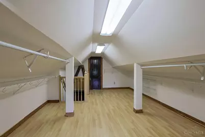 115 E Mills Avenue, Wyoming, OH 45215 - Photo 33