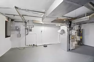 2753 Werkastle Ln, Cincinnati, OH 45211 - Photo 35