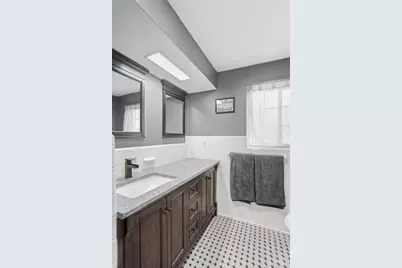 2753 Werkastle Lane, Cincinnati, OH 45211 - Photo 17