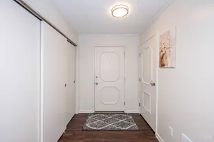 880 Rue De La Paix, Cincinnati, OH 45220 - Photo 7