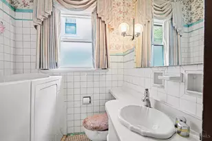2149 Crane Ave, Cincinnati, OH 45207 - Photo 15