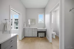 5765 Sanctuary Pl, Cincinnati, OH 45230 - Photo 25
