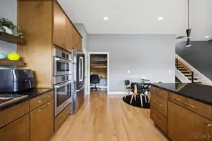 5765 Sanctuary Pl, Cincinnati, OH 45230 - Photo 9