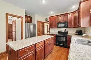 6291 Ashbourne Pl, Green Township, OH 45233 - Photo 7