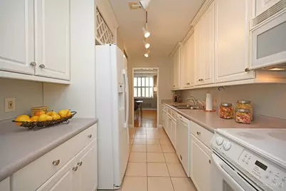 2444 Madison Road #202A, Cincinnati, OH 45208 - Photo 17