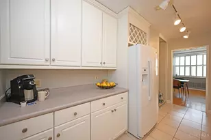 2444 Madison Rd, Cincinnati, OH 45208 - Photo 19