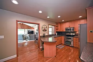 1495 Blueorchard Dr, Anderson Township, OH 45230 - Photo 11