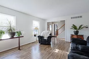 8731 Beckys Ridge Dr, Cincinnati, OH 45251 - Photo 7