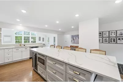 6580 Minnewaukan Drive, Madeira, OH 45243 - Photo 9