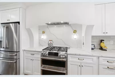 6580 Minnewaukan Drive, Madeira, OH 45243 - Photo 11