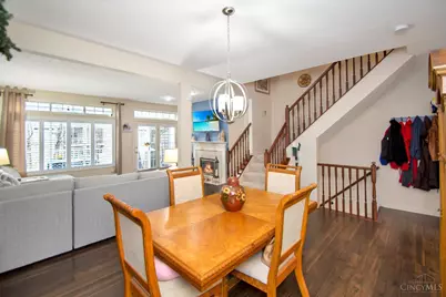 5927 Castlewood Crossing, Miami Township, OH 45150 - Photo 7