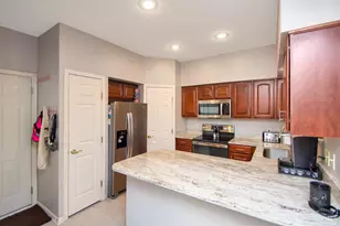 5927 Castlewood Crossing, Miami Township, OH 45150 - Photo 11