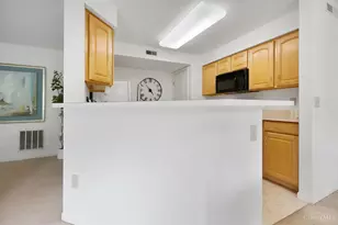 720 Castlegate Ln, Springfield Township, OH 45231 - Photo 21