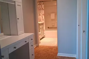 2401 Ingleside Ave, Cincinnati, OH 45206 - Photo 11