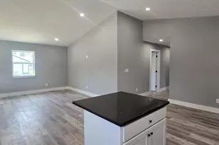 505 E Main St, Blanchester, OH 45107 - Photo 5