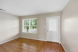 547 Woodbine Ct, Hamilton Township, OH 45039 - Photo 3
