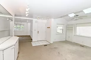 3621 Woodbridge Pl, Cincinnati, OH 45226 - Photo 5