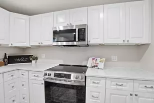 6453 Strout Rd, Washington Township, OH 45152 - Photo 13