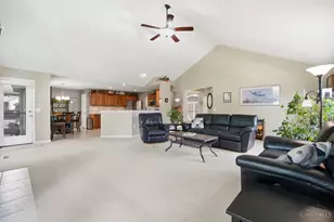 1186 E Glen Echo Ln, Miami Township, OH 45140 - Photo 13