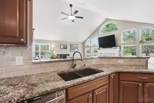 1186 E Glen Echo Ln, Miami Township, OH 45140 - Photo 17