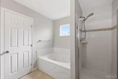 2073 Miles Woods Drive, Springfield Township, OH 45231 - Photo 37