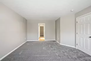 2073 Miles Woods Dr, Springfield Township, OH 45231 - Photo 25
